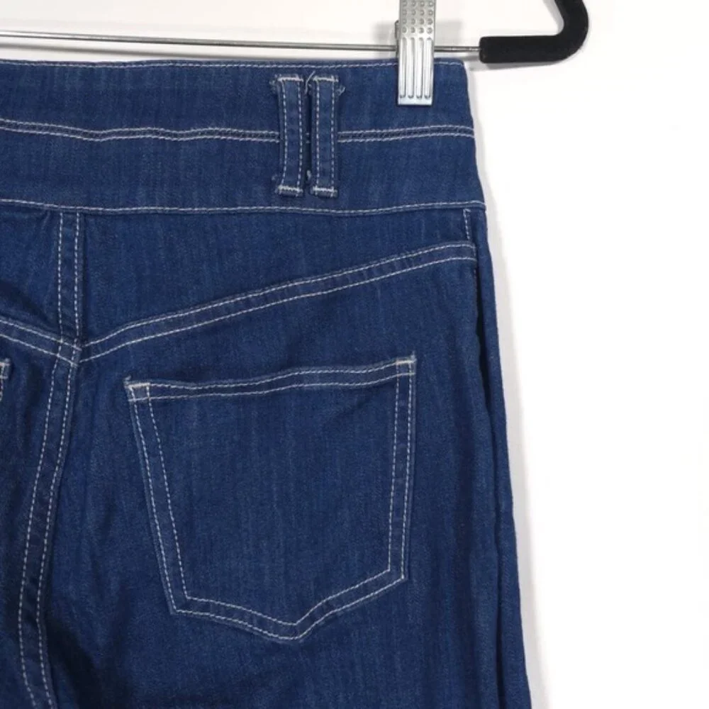 BCBG MAXAZRIA Pintuck High Rise Flare Jeans Size 25 Rinse Wash‎
